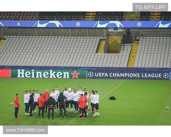 德甲各支球队主场面积与容量对比